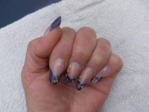 Draufsicht Edgenägel-der 2.Versuch in Anfänger Nageldesign