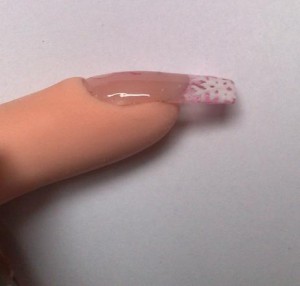  1. Clear-Versuch an Übungshand in Anfänger Nageldesign