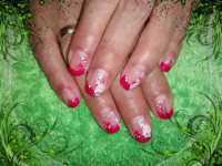 Gel-Nägel mit French in Pink und Stamping Nailart Vorlieben in Nageldesign