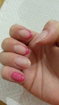 Draufsicht 3  Modelage - Pink French & Glitzer in Anfänger Nageldesign