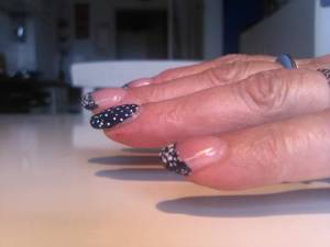 Aufbau bei der linken Hand Blau French mit Sternen! Tipps?! in Anfänger Nageldesign