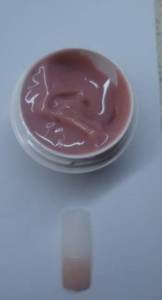 Cameloen Company: Perfect Builder Make Up Gel

Dunkler Rosé-Ton, welches auf  Make up Gele / Camouflage Gele in Gelnägel