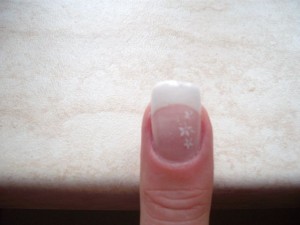 Gesamtansicht Mein erster Gelnagel mit French in Anfänger Nageldesign