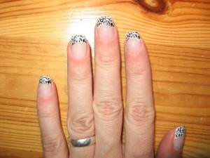  3. Eigenversuch (mit Stamping) in Anfänger Nageldesign