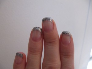 Front farbiges French mit Stamping bei meinen eigenen in Anfänger Nageldesign