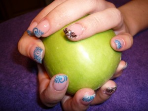 Gesamt Apfel Aufüllen mit MAKE UP Stamping French in Anfänger Nageldesign