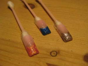 Melano Magic blue, Prosecco fein und Metalic rose-gold bei Kunstlicht Farb-Glitzergele von Melano-Nails und online-hut in Zubehör