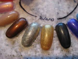 von links nach rechts
Metallic Brown
Glitter Prosecco Fine
Glitter Lux  Farbgele Melano Nails in Zubehör