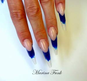 5. erste farbe UV-Farbgel Russian Almond von Marina Funk in Nageldesign