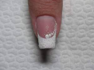 5- Nägel in Form feilen 
6- Mit Ultra White French und Punkte  mahlen und kurz  Babyboomer Naturlook Nails Anleitung in Nageldesign