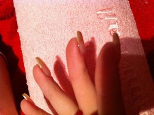 seitenansicht french nails "gold" - aufbau i.O.? in Anfänger Nageldesign