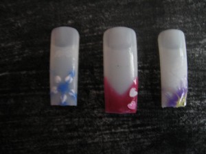 tippsiies Mustertips - Acrylfarbe auf Tips in Nageldesign