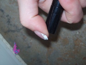 Aufbau Vorher Notreparatur eines Daumens ;) in Anfänger Nageldesign