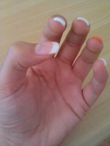 weiß orange4 Meine 7. Modellage - Kritik erwünscht =) in Anfänger Nageldesign