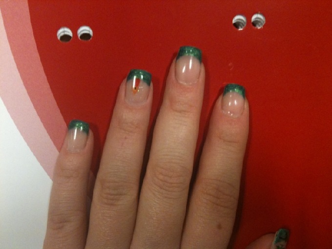 vonOben Green Metalic French in Anfänger Nageldesign