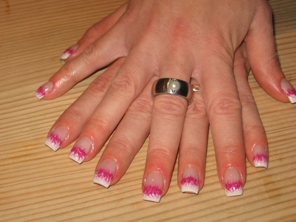 wandschimmel 002 7. Modellage Flammen in pink in Anfänger Nageldesign